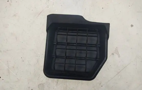 Volkswagen Golf VI Quarter panel pressure vent 1K0819466B