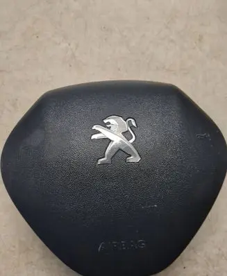 Steering wheel airbag