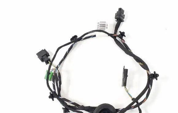 Mercedes-Benz E C207 W207 Front door wiring loom A2075400033