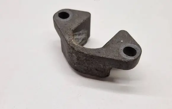 BMW 5 E60 E61 Fuel Injector clamp holder 7787215