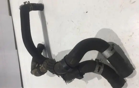 Toyota RAV 4 (XA30) Engine coolant pipe/hose