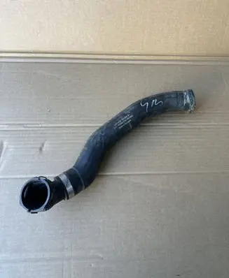 Audi Q7 4M Engine coolant pipe/hose 4M0122055BK