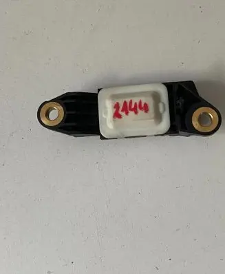 Mercedes-Benz C W203 Airbag deployment crash/impact sensor 0018209126 102469002