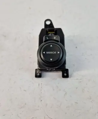 Hyundai i20 (PB PBT) Wing mirror switch 202008161