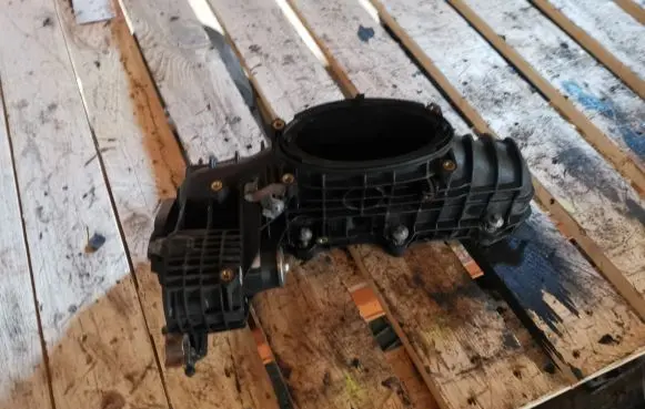 Mercedes-Benz C W204 Intake manifold