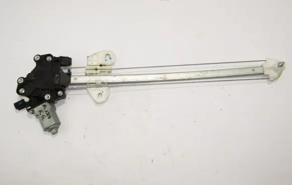 Honda Civic IX Rear window lifting mechanism without motor