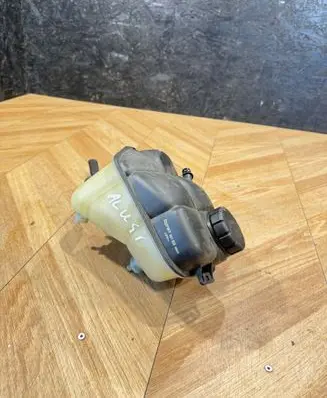 Mercedes-Benz E W211 Coolant expansion tank/reservoir