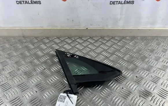 Volkswagen PASSAT B8 Front door vent window glass four-door 3G0845114C
