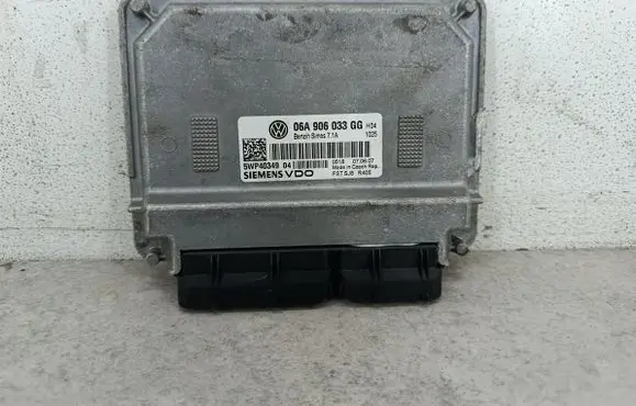 Volkswagen Golf V Engine control unit/module ECU 06A906033GG