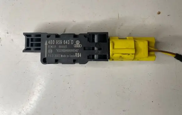 Audi A3 S3 8P Airbag deployment crash/impact sensor 4B0959643D