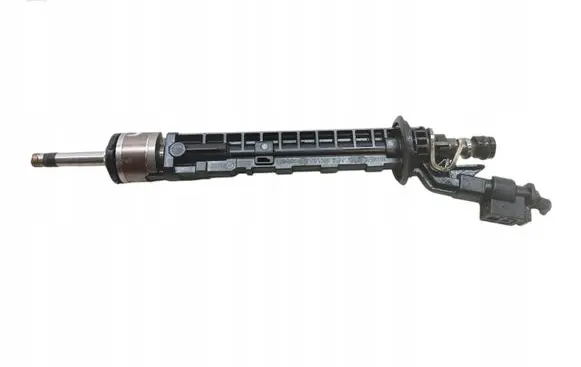 Mercedes-Benz GLA H247 Fuel injector 0261500812