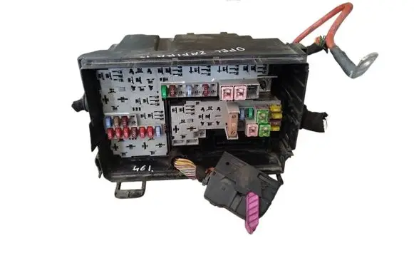 Opel Zafira A Fuse box set