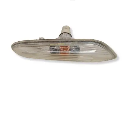 BMW 5 E60 E61 Front fender indicator light 71657421