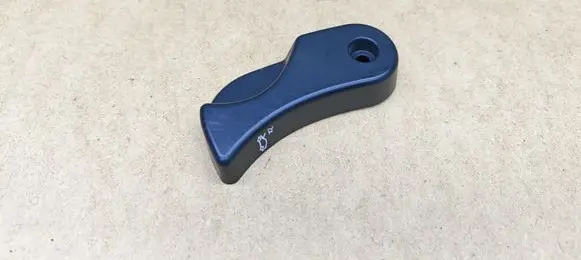 BMW 1 F20 F21 Engine bonnet (hood) release handle 7309608