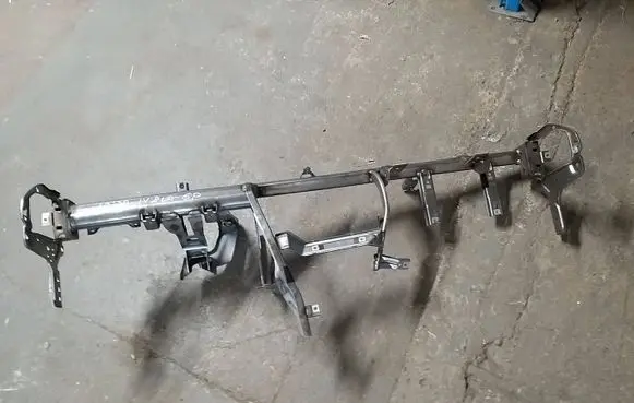 Seat Ibiza IV (6J,6P) Dashboard cross member/frame bar 6P1858045