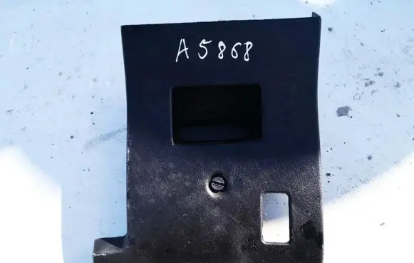 Glove box