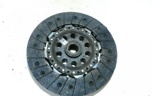 Volvo V70 Clutch pressure plate 8636930