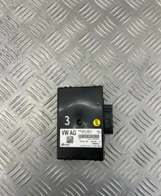 Volkswagen Touareg II Gateway control module 7P6907530C