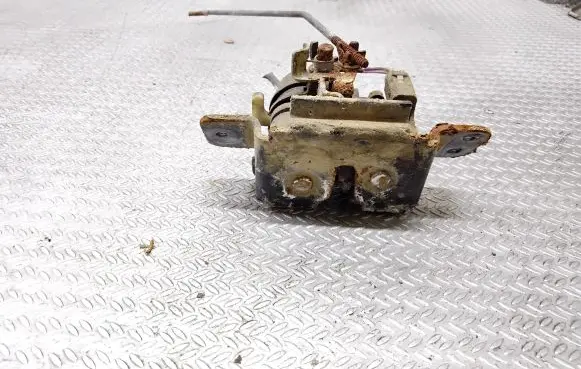 Tailgate/trunk/boot lock/catch/latch