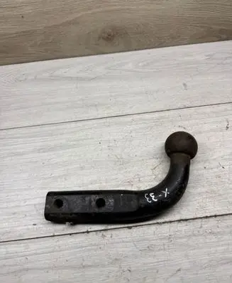 Toyota Corolla Verso AR10 Detachable towbar 