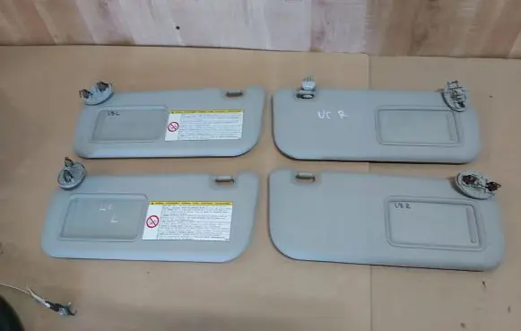 Toyota Urban Cruiser (XP110) Sun visor