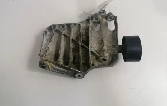 BMW 5 F10 F11 A/C compressor mount bracket 7585167