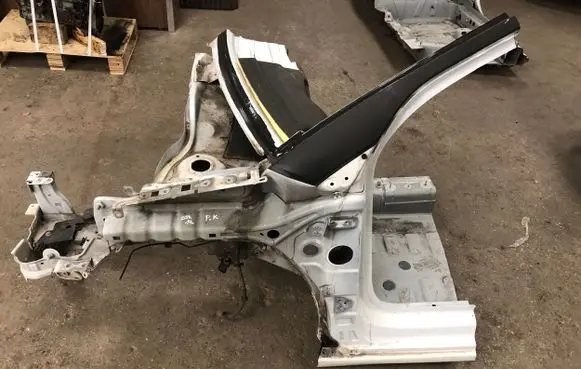 Front quarter panel