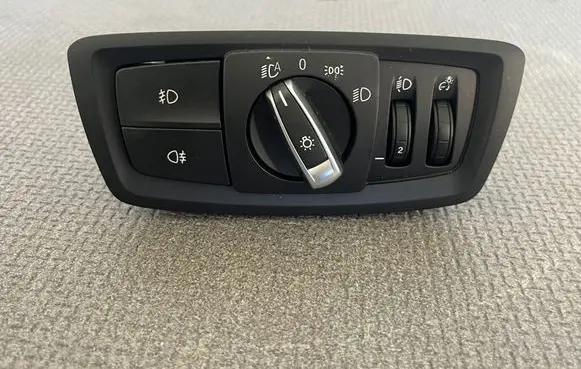 BMW 1 F20 F21 Light switch 6847526 305496762120E 18347910