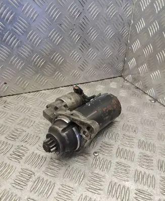 Volkswagen Polo IV 9N3 Starter motor