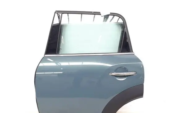 Mini Cooper Countryman F60 Rear door