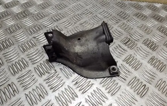 Audi A4 S4 B8 8K Engine mounting bracket 8K0399060 8K0399060A