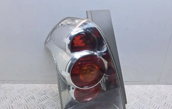 Toyota Corolla Verso AR10 Rear/tail lights 815610F020