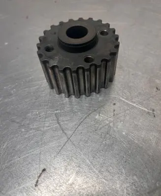 Volkswagen Golf IV Crankshaft gear 038105263H