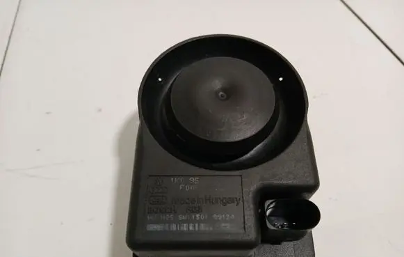 Audi A4 S4 B8 8K Alarm system siren 