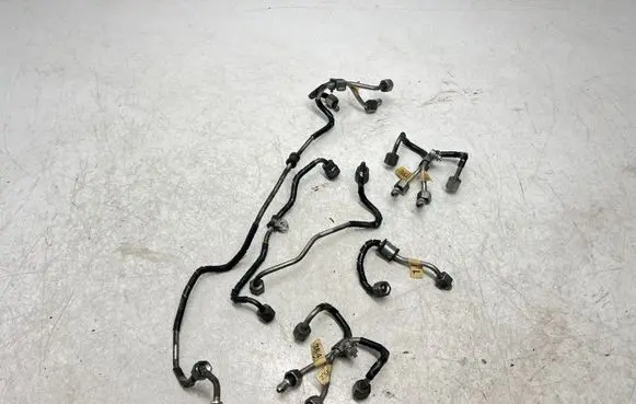Land Rover Range Rover Sport L320 Fuel injector supply line/pipe
