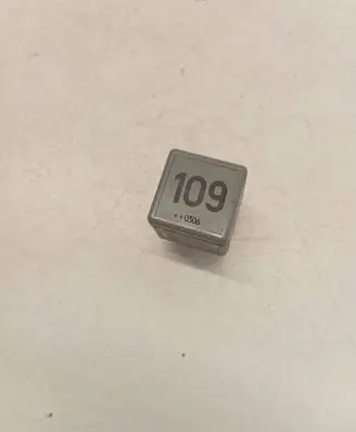 Volkswagen Multivan T4 Other relay 1J0906381A PA66GF25 V23134B63X396