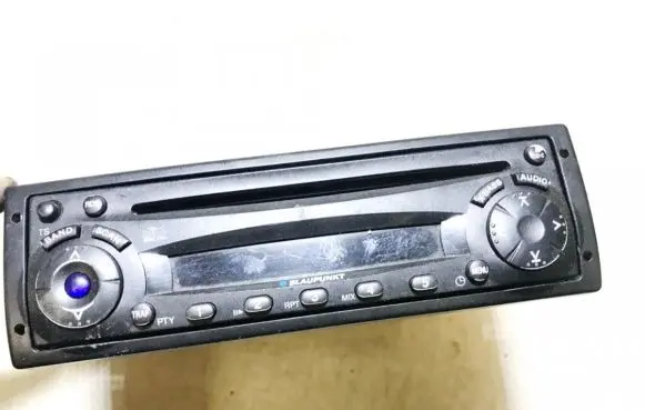 Honda Accord Radio/CD/DVD/GPS head unit