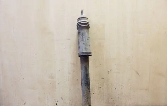 KIA Sportage Rear shock absorber/damper 553112Y010