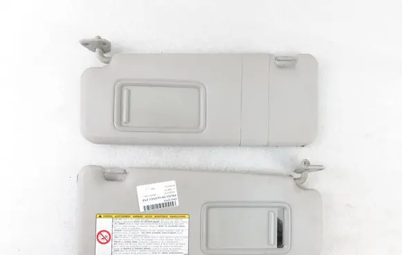 Daihatsu Sirion Sun visor clip/hook/bracket 