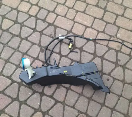 Citroen DS4 Windshield washer fluid reservoir/tank 9831431380 9843214880