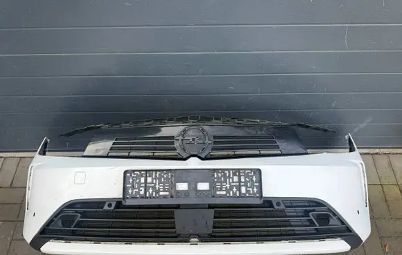 Opel Astra L Front bumper 9839948480