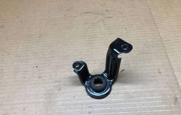 Suzuki Vitara (LY) Radiator mount bracket