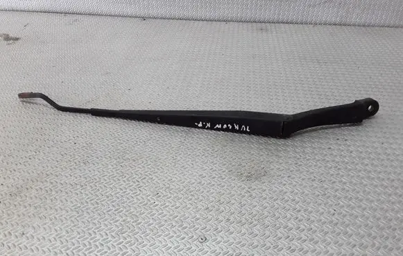 Hyundai Tucson LM Front wiper blade arm 