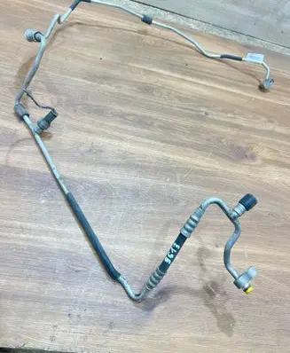 BMW 1 E81 E87 Air conditioning (A/C) pipe/hose 9151733 9151735