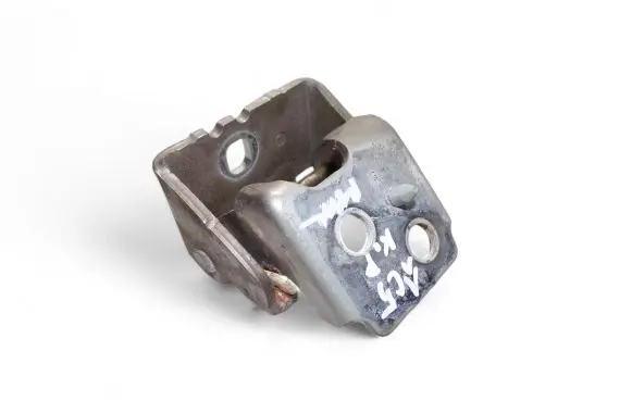 Citroen C5 Front door lower hinge 676G0R