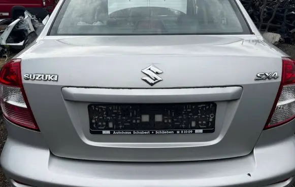 Suzuki SX4 Truck tailgate 