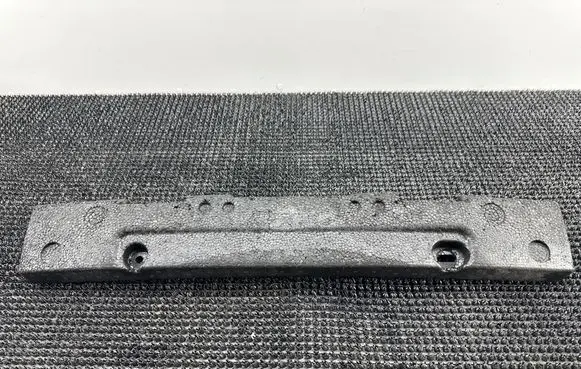 Dodge Durango III Front bumper foam support bar M143411