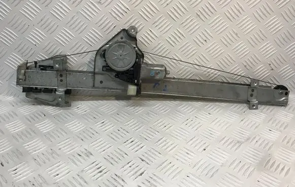 Mitsubishi Pajero Front door window regulator with motor MR989947
