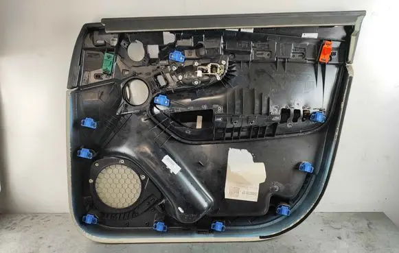 Volvo XC90 Front door card panel trim 39832022