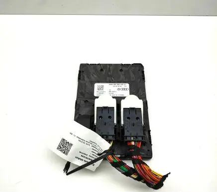 Audi A5 Central body control module 8W0907063CG 8W0907063BG